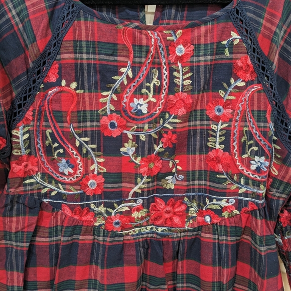 Holiday dress - Picture 2 of 5